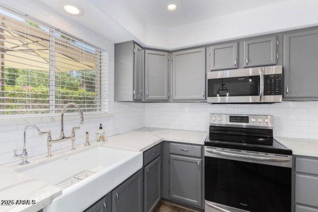 8841 S 51ST Street 1, Phoenix, AZ 85044