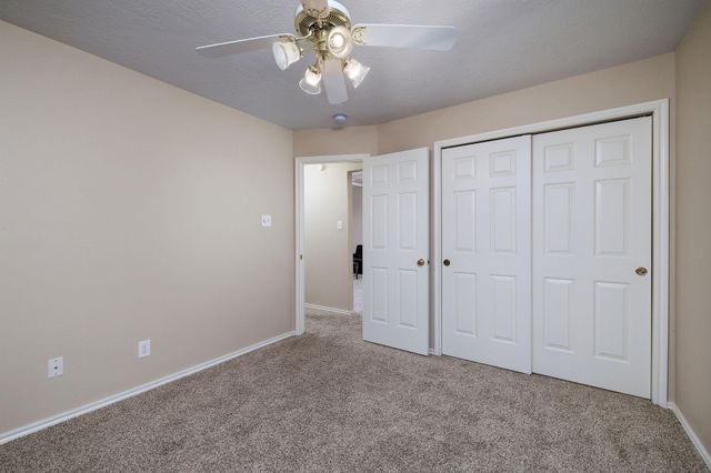 18 Tallow Hill Place, Spring, TX 77382