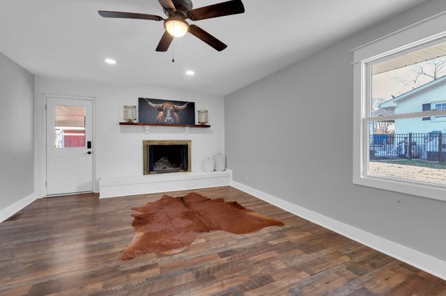 407 Dow Dr, Shelbyville, TN 37160