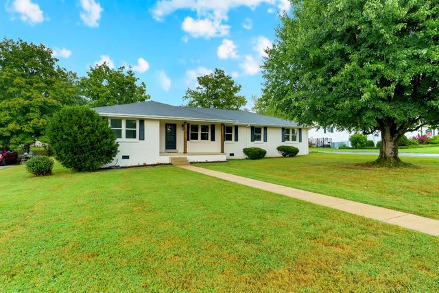 407 Dow Dr, Shelbyville, TN 37160