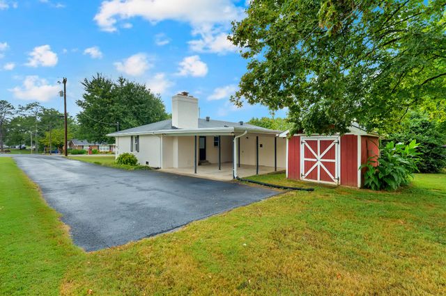 407 Dow Dr, Shelbyville, TN 37160