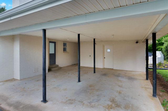 407 Dow Dr, Shelbyville, TN 37160