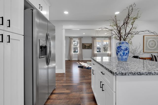 407 Dow Dr, Shelbyville, TN 37160