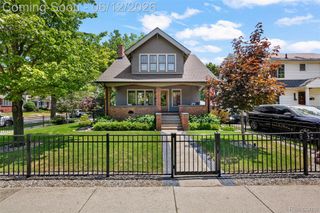 728 N Washington Avenue, Royal Oak, MI 48067