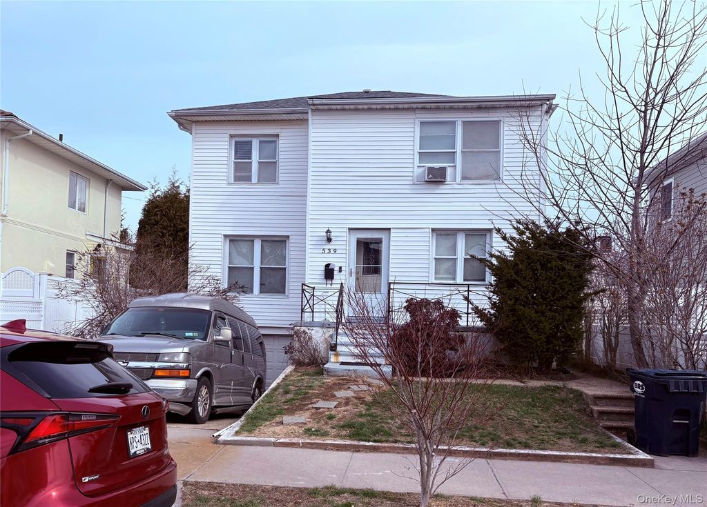 539 E State Street, Long Beach, NY 11561