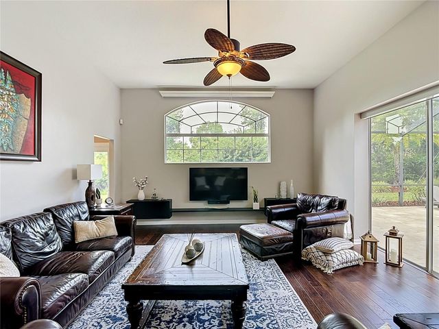 19128 CENTRE ROSE BOULEVARD, Lutz, FL 33558