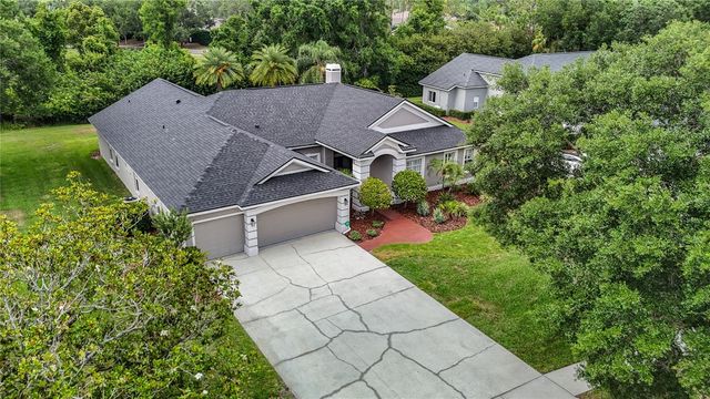 19128 CENTRE ROSE BOULEVARD, Lutz, FL 33558