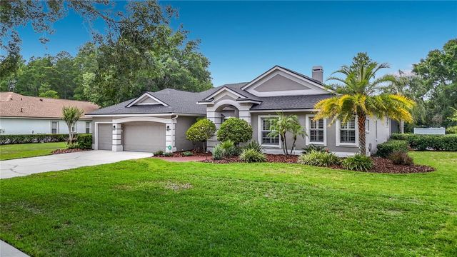 19128 CENTRE ROSE BOULEVARD, Lutz, FL 33558