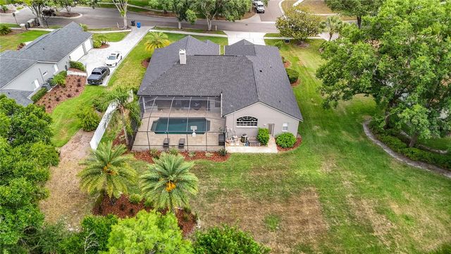 19128 CENTRE ROSE BOULEVARD, Lutz, FL 33558