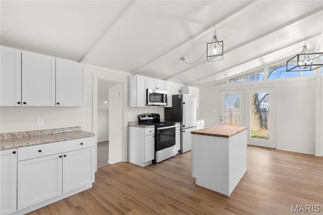 2004 W F Street, Belleville, IL 62226