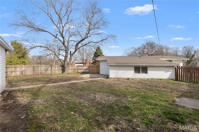 2004 W F Street, Belleville, IL 62226