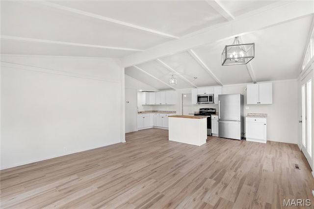 2004 W F Street, Belleville, IL 62226