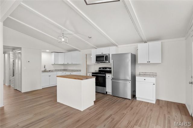 2004 W F Street, Belleville, IL 62226