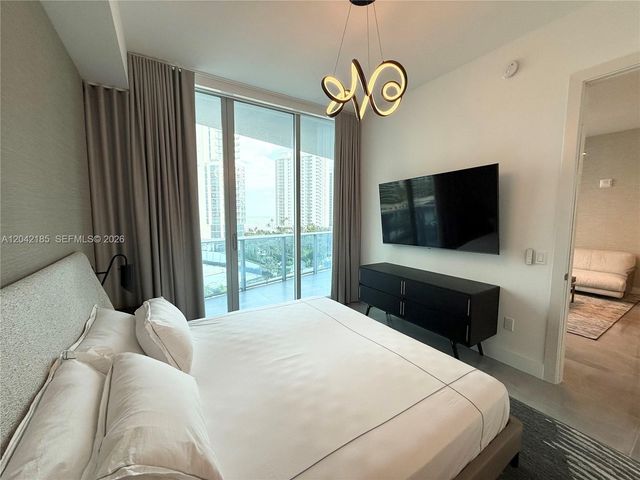 17550 Collins Ave 702, Sunny Isles Beach, FL 33160