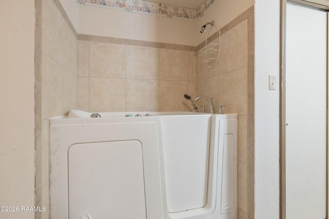 10735 Highway 182, Franklin, LA 70538