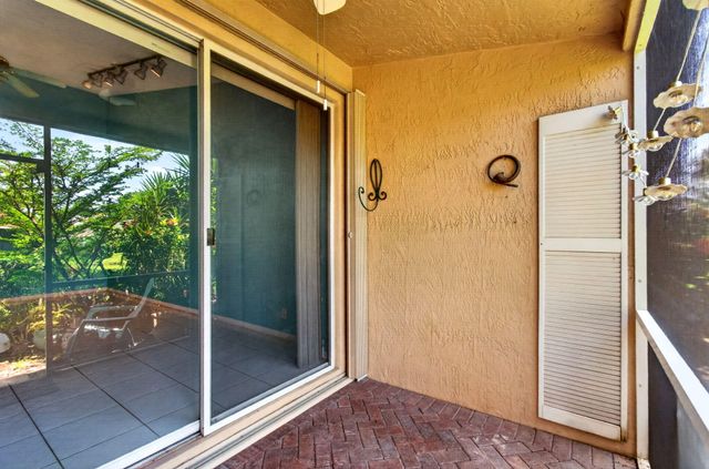 6374 Park Lake Circle, Boynton Beach, FL 33437