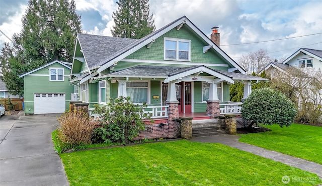 206 5th Avenue NW, Puyallup, WA 98371