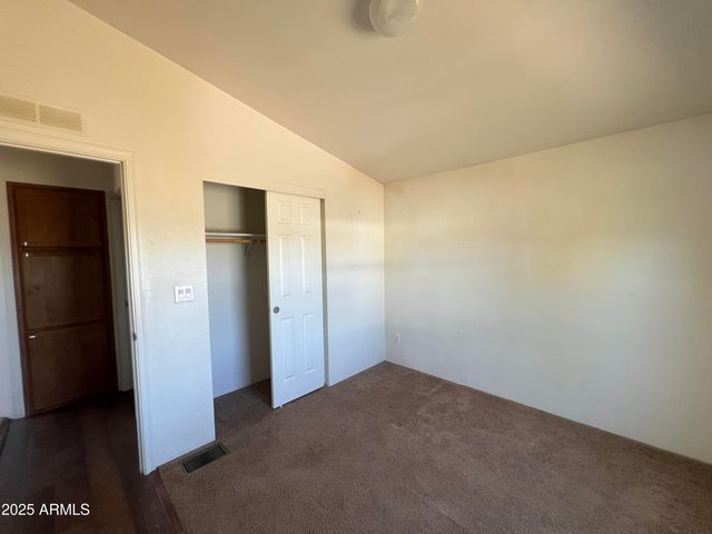 2122 MEADOW Lane, Overgaard, AZ 85933