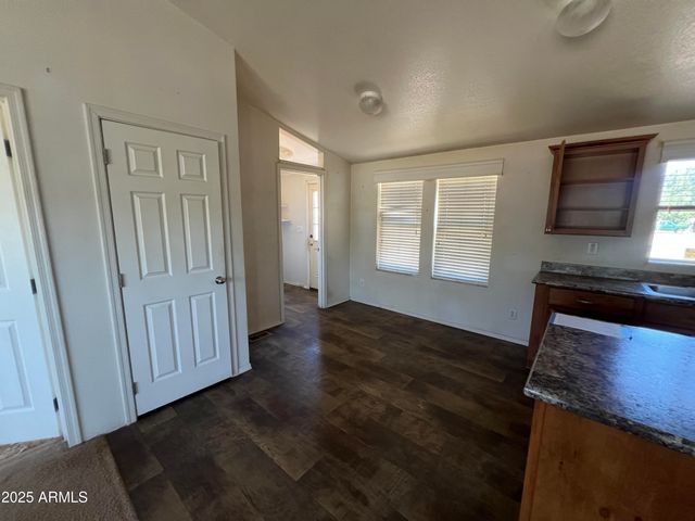 2122 MEADOW Lane, Overgaard, AZ 85933