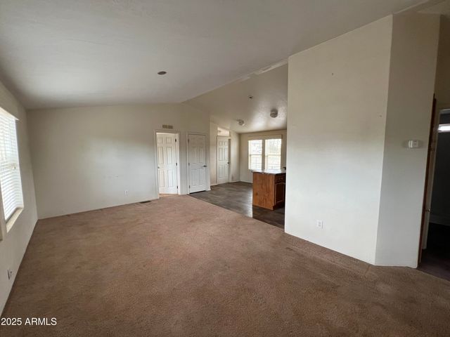 2122 MEADOW Lane, Overgaard, AZ 85933