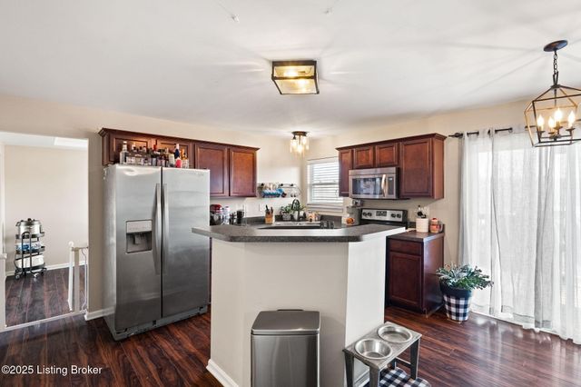 7693 Celebration Way, Crestwood, KY 40014