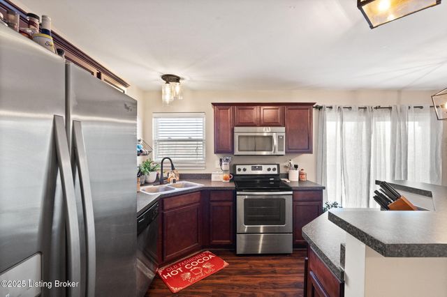 7693 Celebration Way, Crestwood, KY 40014