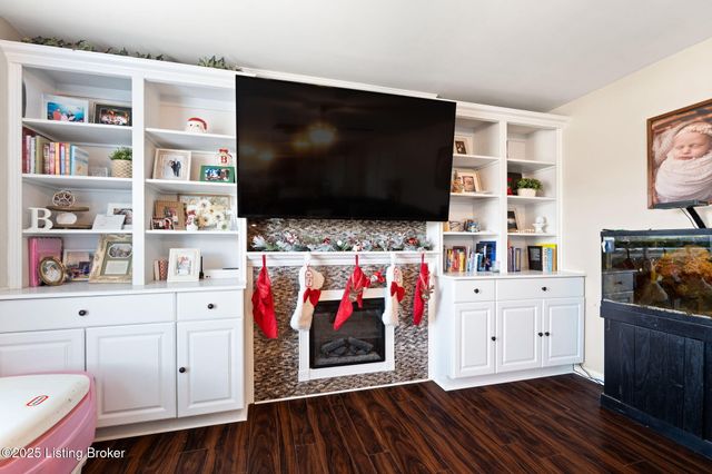 7693 Celebration Way, Crestwood, KY 40014