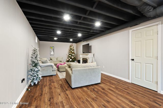 7693 Celebration Way, Crestwood, KY 40014