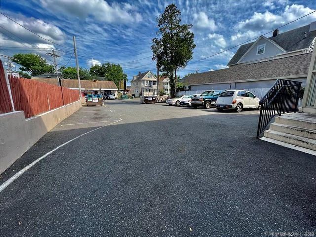 1428 North Avenue C1, Bridgeport, CT 06604