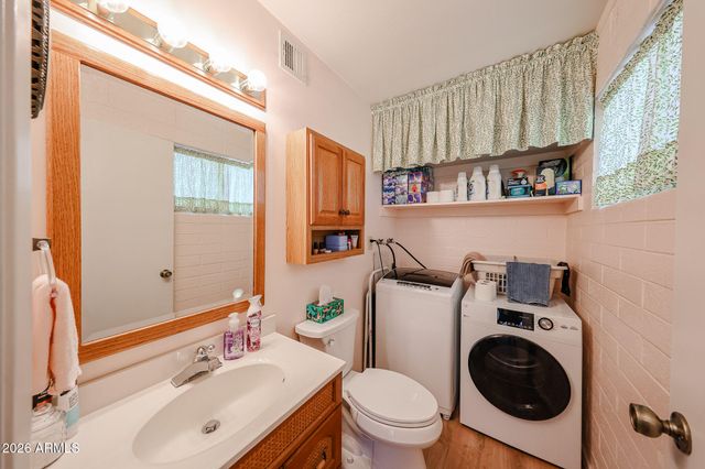 8211 E Garfield Street J12, Scottsdale, AZ 85257