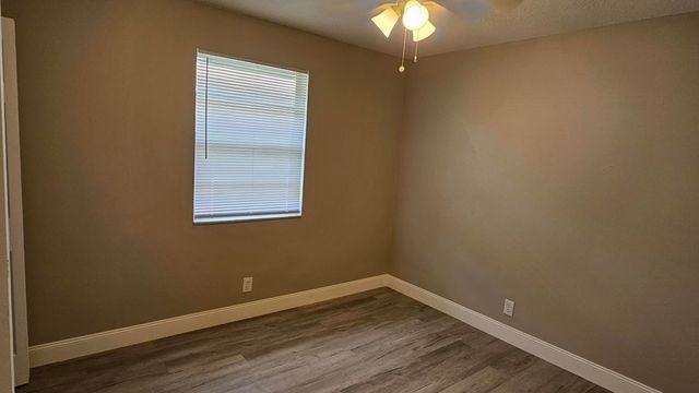 1501 W 17th Street, Riviera Beach, FL 33404