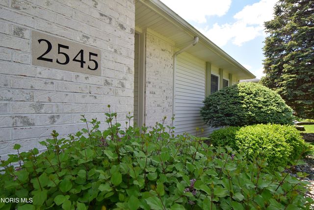 2545 Glengate Dr, Toledo, OH 43614