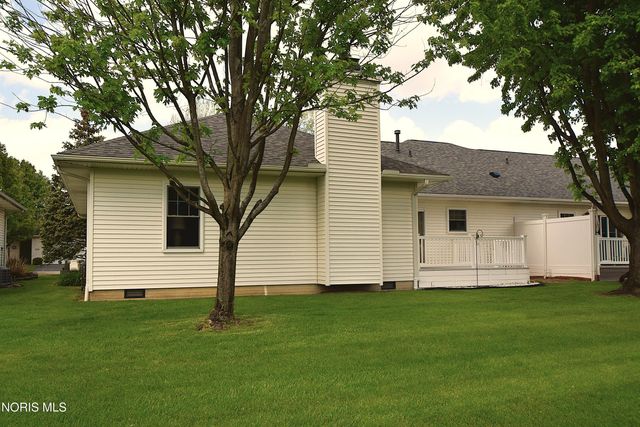 2545 Glengate Dr, Toledo, OH 43614