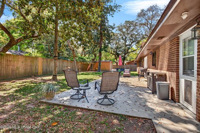 2105 Ward Lane, Biloxi, MS 39531