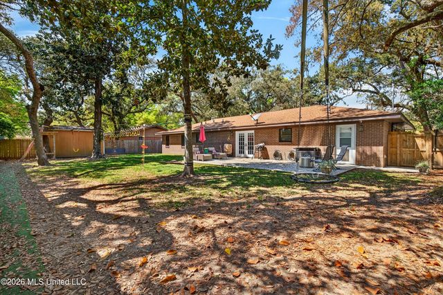 2105 Ward Lane, Biloxi, MS 39531