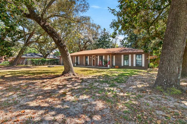 2105 Ward Lane, Biloxi, MS 39531