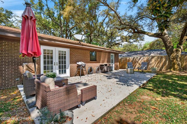 2105 Ward Lane, Biloxi, MS 39531