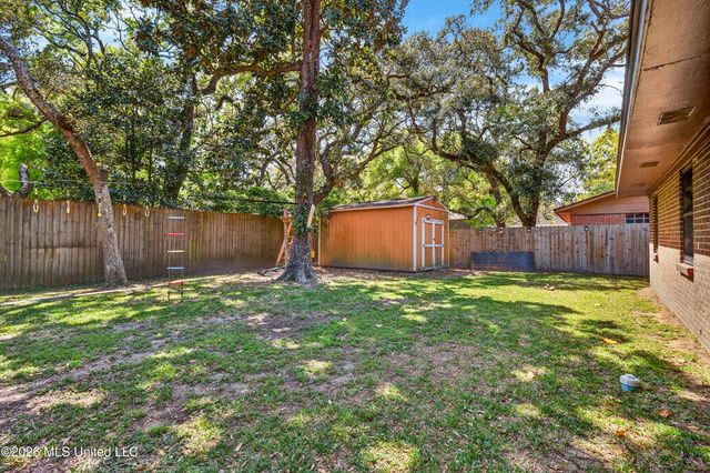 2105 Ward Lane, Biloxi, MS 39531