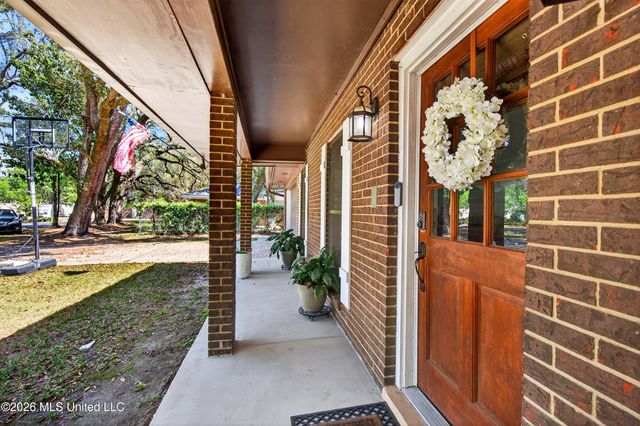 2105 Ward Lane, Biloxi, MS 39531