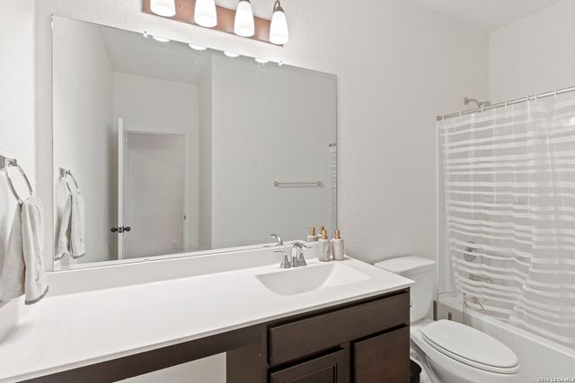 5714 Agave Spine, San Antonio, TX 78261