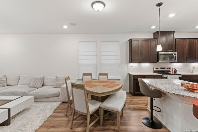 5714 Agave Spine, San Antonio, TX 78261