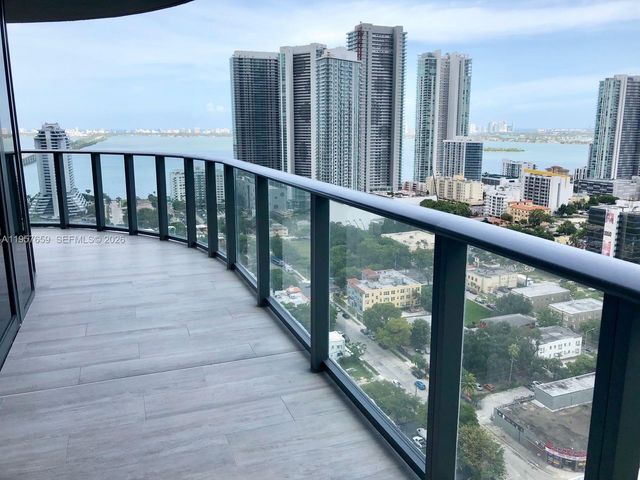 121 NE 34th St 2704, Miami, FL 33137
