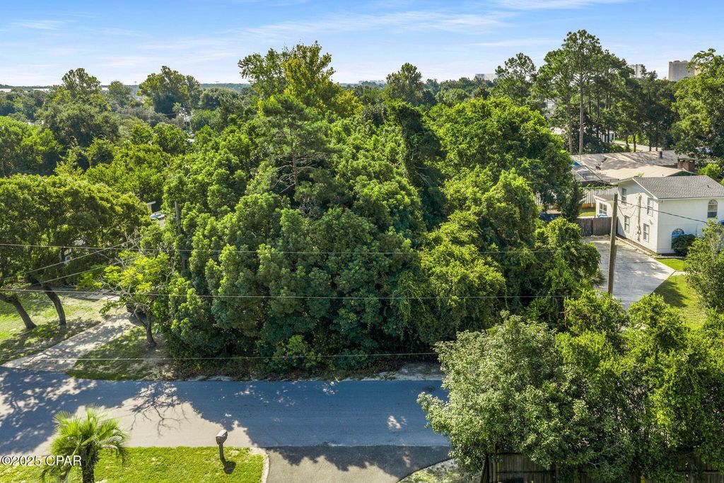 Image 22 of property listing at 142 Half Acre Lane, Panama City Beach, FL 32413