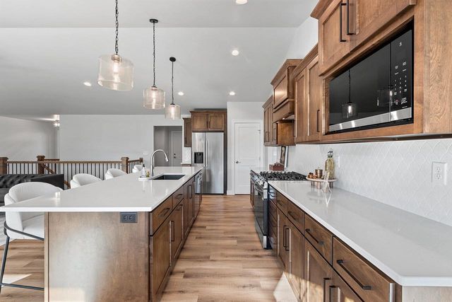 1424 DIVINITY DRIVE, De Pere, WI 54115