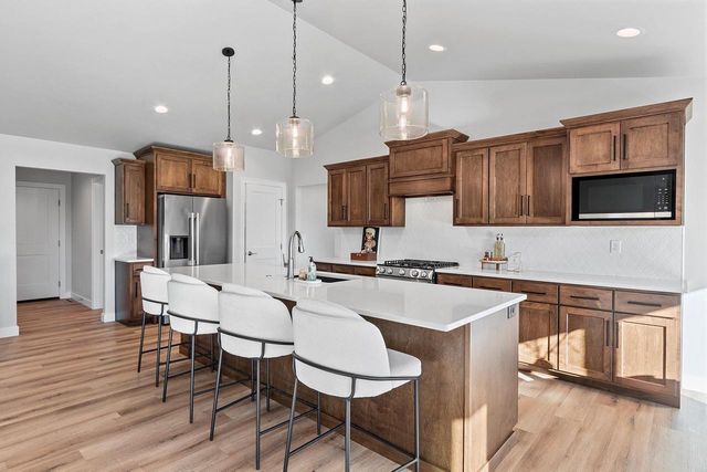 1424 DIVINITY DRIVE, De Pere, WI 54115