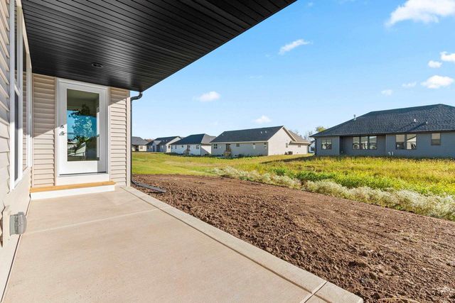 1424 DIVINITY DRIVE, De Pere, WI 54115