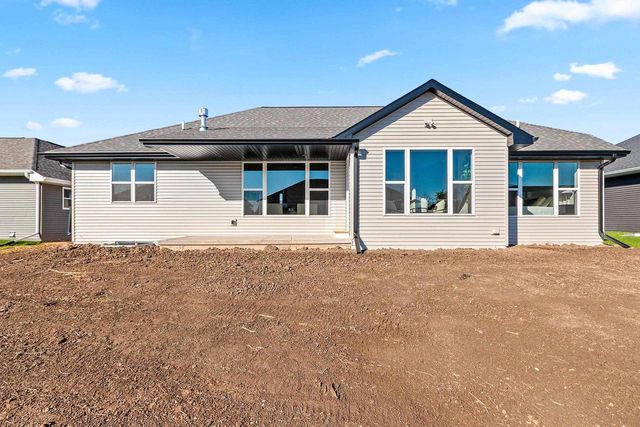 1424 DIVINITY DRIVE, De Pere, WI 54115