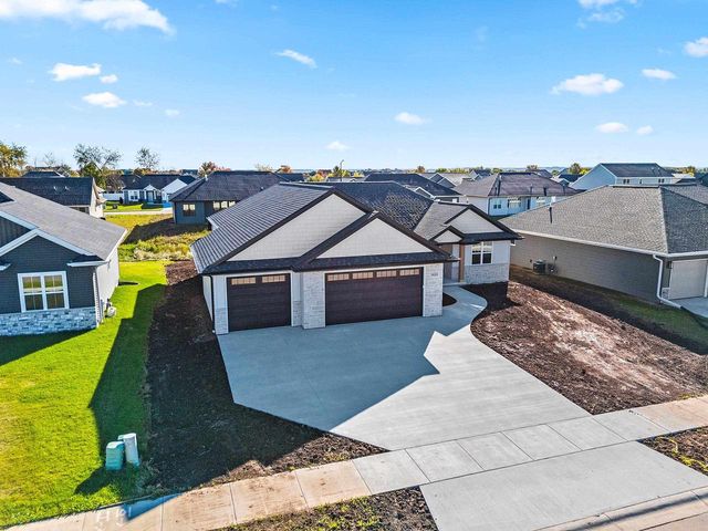 1424 DIVINITY DRIVE, De Pere, WI 54115