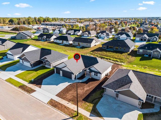 1424 DIVINITY DRIVE, De Pere, WI 54115