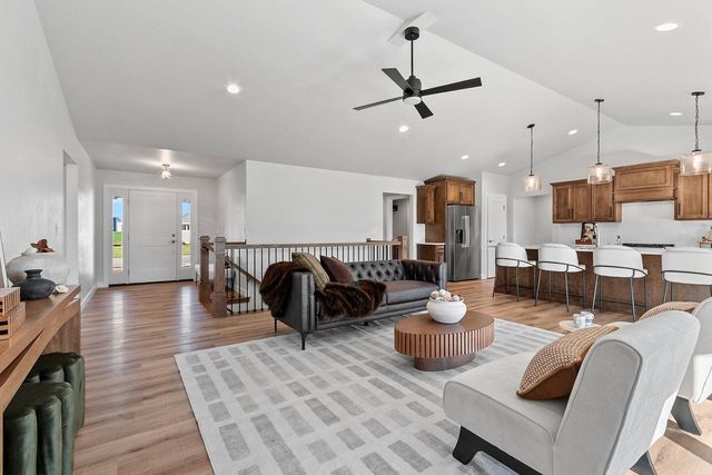 1424 DIVINITY DRIVE, De Pere, WI 54115